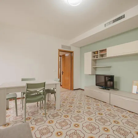 Διαμέρισμα Viky Flat - 15 Min From Venice & Free Parking Μέστρε