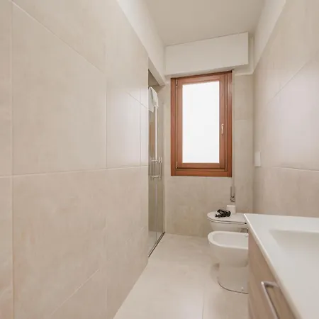 Viky Flat - 15 Min From Venice & Free Parking * מסטרה